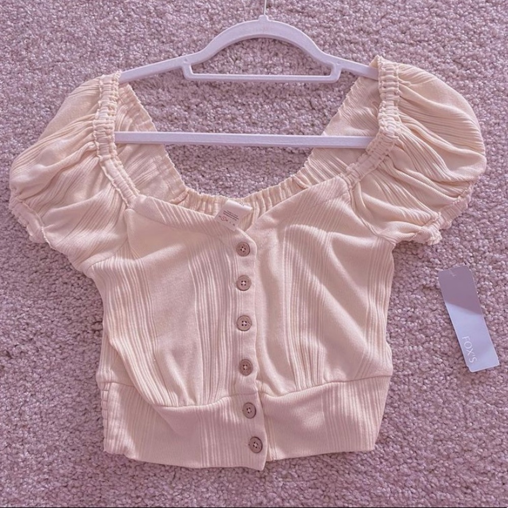 puffy shoulder crop top